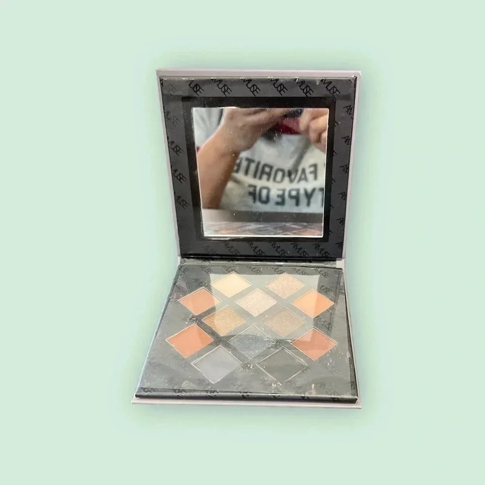 HP! 🎉 AMUSE PROFESSIONAL Smoke & Mirror 12 Color Eyeshadow Palette NWT